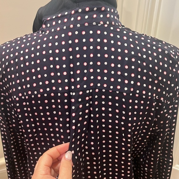 Stretch silk dark navy with double layer cross grain collar. Snap placket - Picture 7 of 9